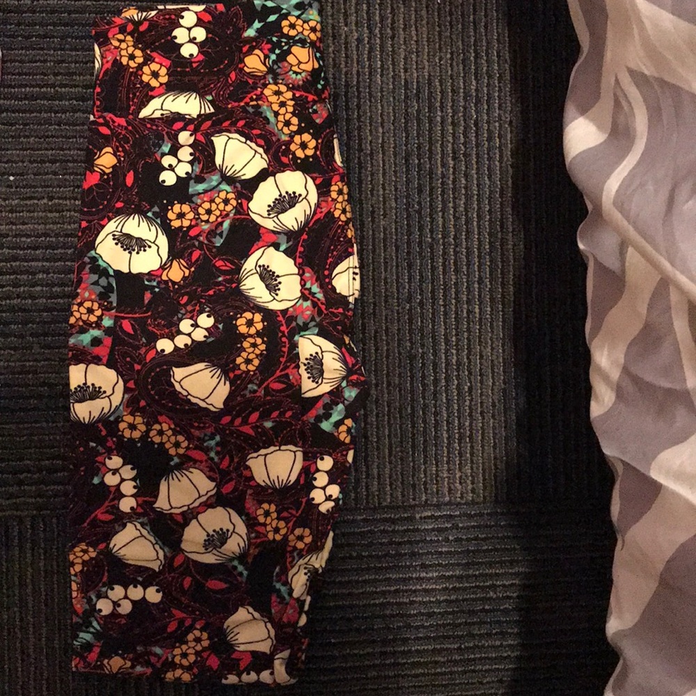 Floral leggings 💕